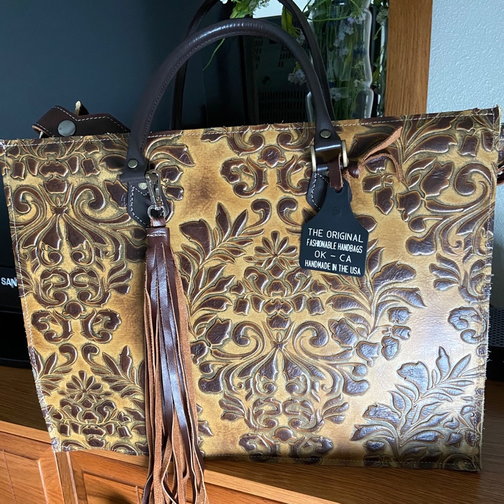 New Holy Cow Couture Get Outta Town tote.